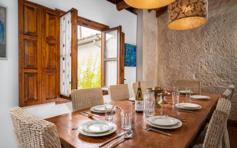 1st floor dining / living room